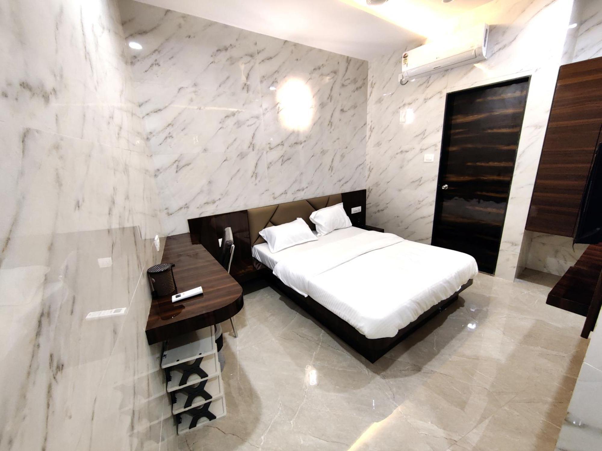 Hotel Comfy Inn Bombay Exterior foto